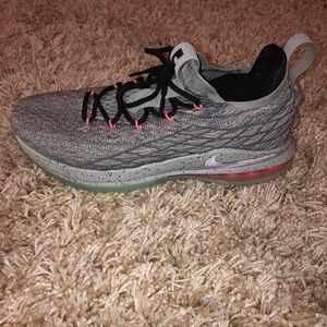 Lebron 15 Low